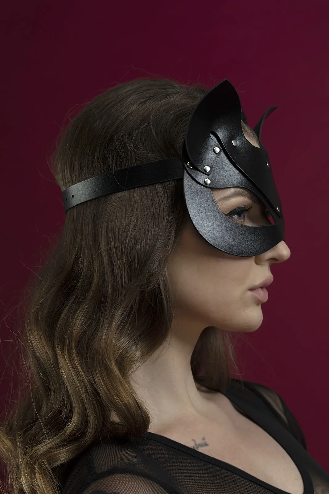 feral-feelings-catwoman-mask-black-1 feral-feelings-catwoman-mask-black-1